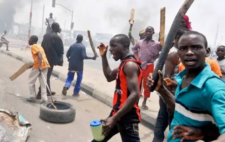 14. WARGS - POLITICAL THUGSThey can't think for themselves just like wargs, they need some rotten politician to lead to go and wreck havoc on peaceful protesters... Las Las dem defeat all of them for the movie #EndSARS   #endbadgovernance #LekkiMassacre