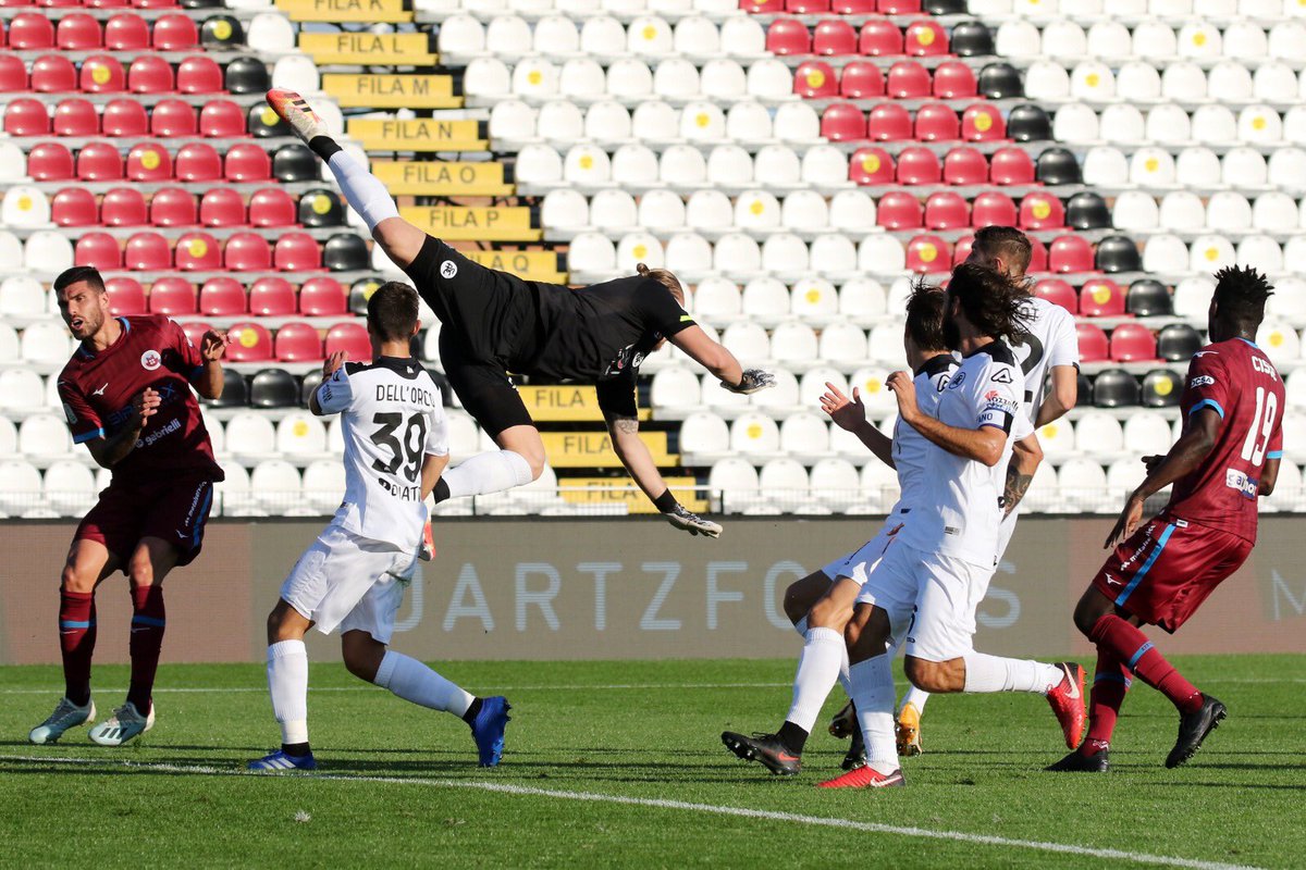 ascittadella73's tweet photo. π πππ§π§ππππππ \ π¦π£ππππ 0 - 2
Nella ripresa Verde e lo sfortunato autogol di Benedetti. Nel primo tempo svista clamorosa della terna che non convalida il gol di Iori.
βοΈ Match report ππ» https://t.co/IxiNma671J
#CitSpe #CoppaItalia #ForzaCitta https://t.co/Ug7oslIgEG
