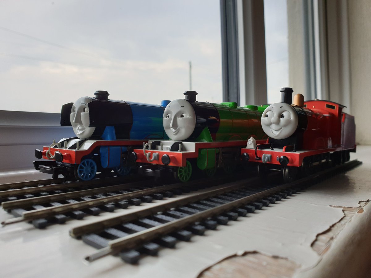 dcg12b's tweet photo. Someone asked me, "Does your Gordon still have smoke defectors?". The answer...Yes. 🤭 https://t.co/uo8QxNfMZX