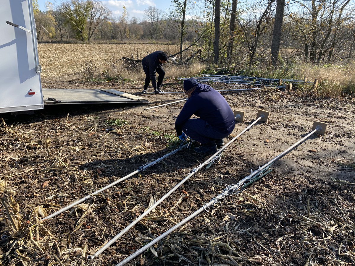 BiswasSoilLab's tweet image. Harvesting done, sensors are out, data are transferred and secured. Now time take down set ups and store for next season #digitalariculture #precisionagriculture #digitalsoilmapping @UofG_SES @UofG_FfT @UofGuelphOAC @UofGResearch @ArrellFoodInst thanks to @tonybalkwill