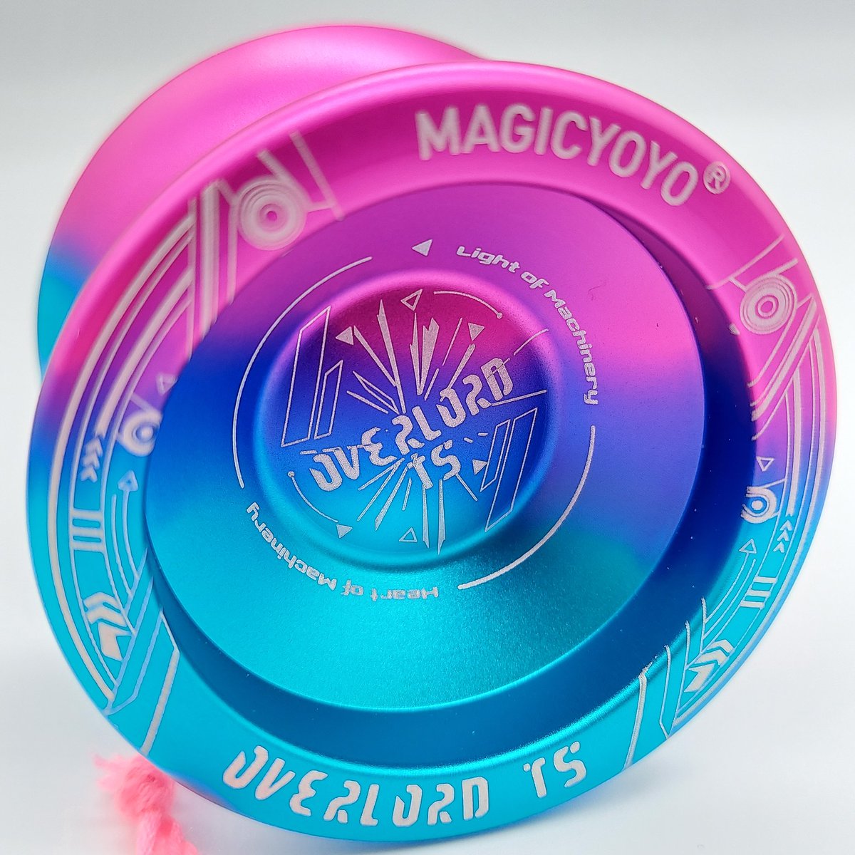 DailyThrowNews's tweet image. Here is some pics of the T5 Overlord that the amazing folks of @MAGICYOYOGLOBAL sent over.  Reviews coming soon ;)

#yoyo #todaysthrow #yoyotricks #trickcircle #yoyos #skilltoy #returntop #yoyoing #yoyonews #throwoftheday  #ヨーヨー #dailythrow