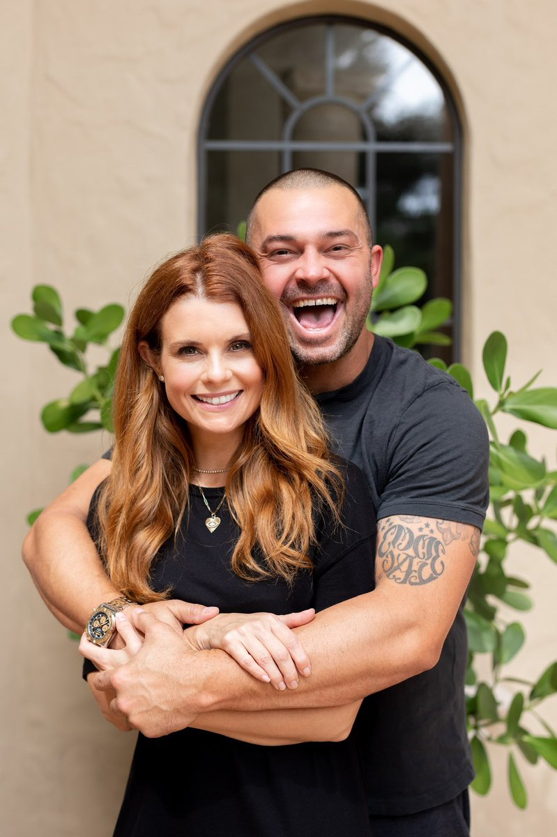 Nick Swisher 2023: Wife, net worth, tattoos, smoking & body facts - Taddlr