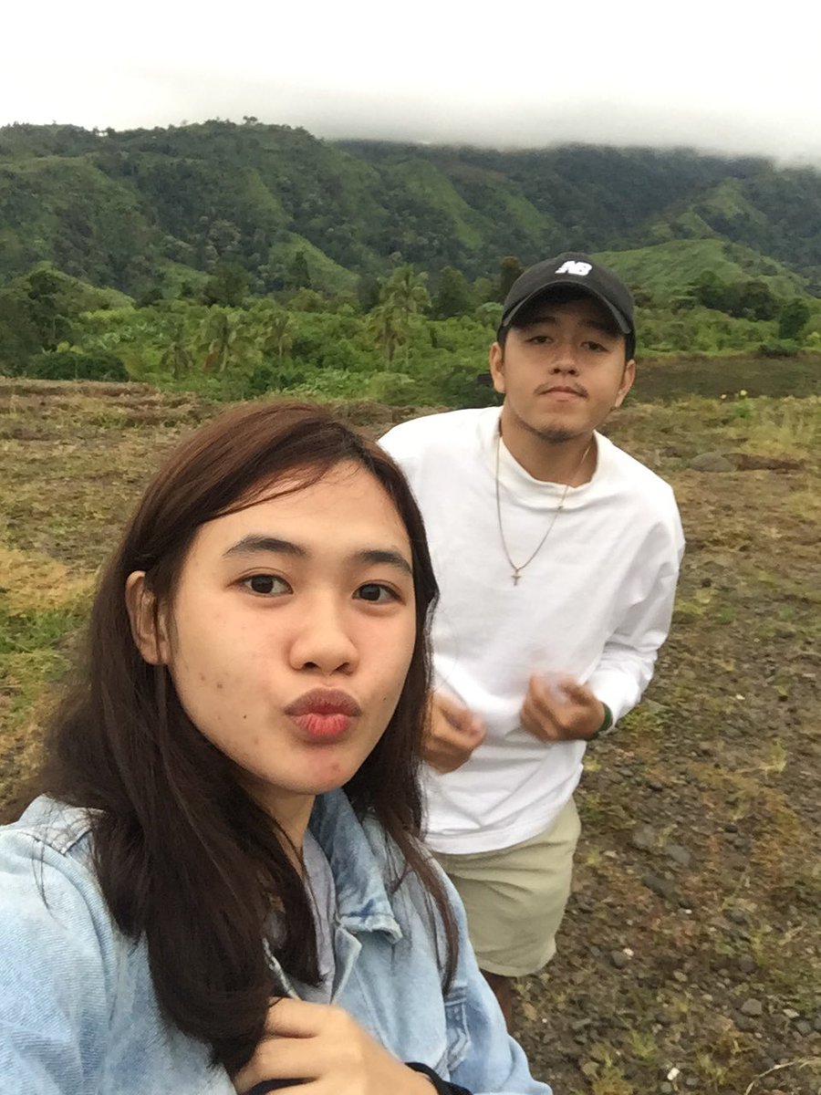 PapiGerger's tweet image. Happy Birthday to the person who keeps me up all night. To the one person im most thankful to be born this day.🥳🥰 I love you, mami. Bawi lang ko ha?! Take good care of yourself ah. Enjoy your day maski nag plates ka😘 Im just one chat away🥰