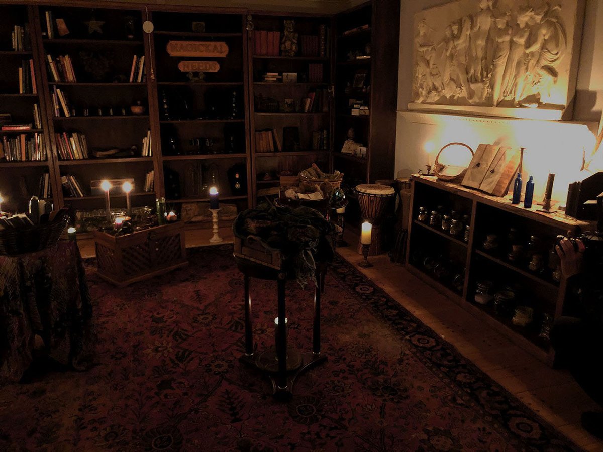 ssshforwomen's tweet photo. Mirror Game Fun Fact:
It took three people 1 1/2 weeks to build the occult shop.
#ArtDepartment #SetDecorators #PropSourcing #BeingCreative #BehindTheScenes #MirrorGame https://t.co/0zqSj5X3p0
