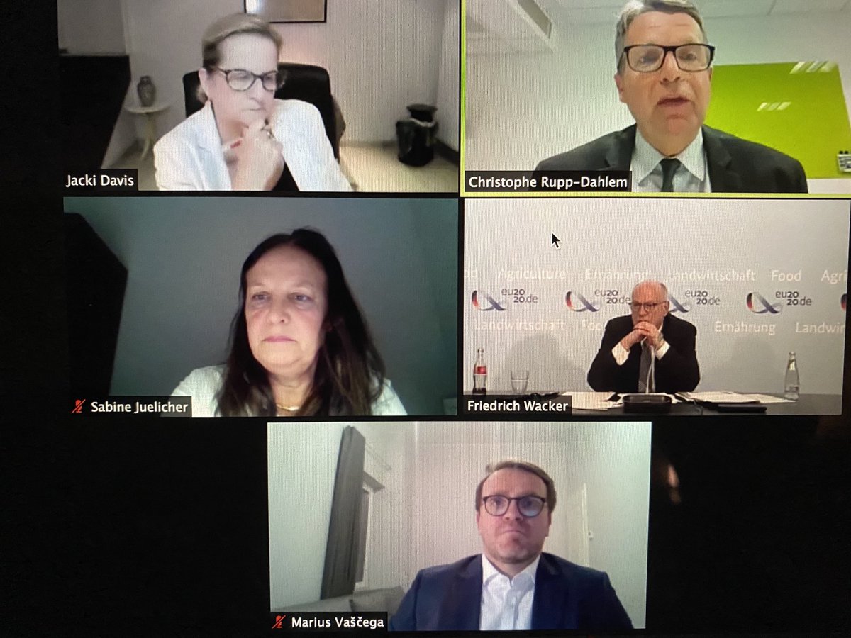 ⁦<a href="/StarchEurope/">StarchEurope | Plant-Based Solutions</a>⁩ Président Christophe Rupp Dahlem reports on the #resiliance of the #starch sector during #COVID19 whilst ⁦<a href="/MariusVascega/">Marius Vaščega 🇪🇺</a>⁩ of ⁦<a href="/VSinkevicius/">Virginijus Sinkevičius</a>⁩ cabinet links to the importance of using #f2f as a tool for further economic #recovery #beyondstarch
