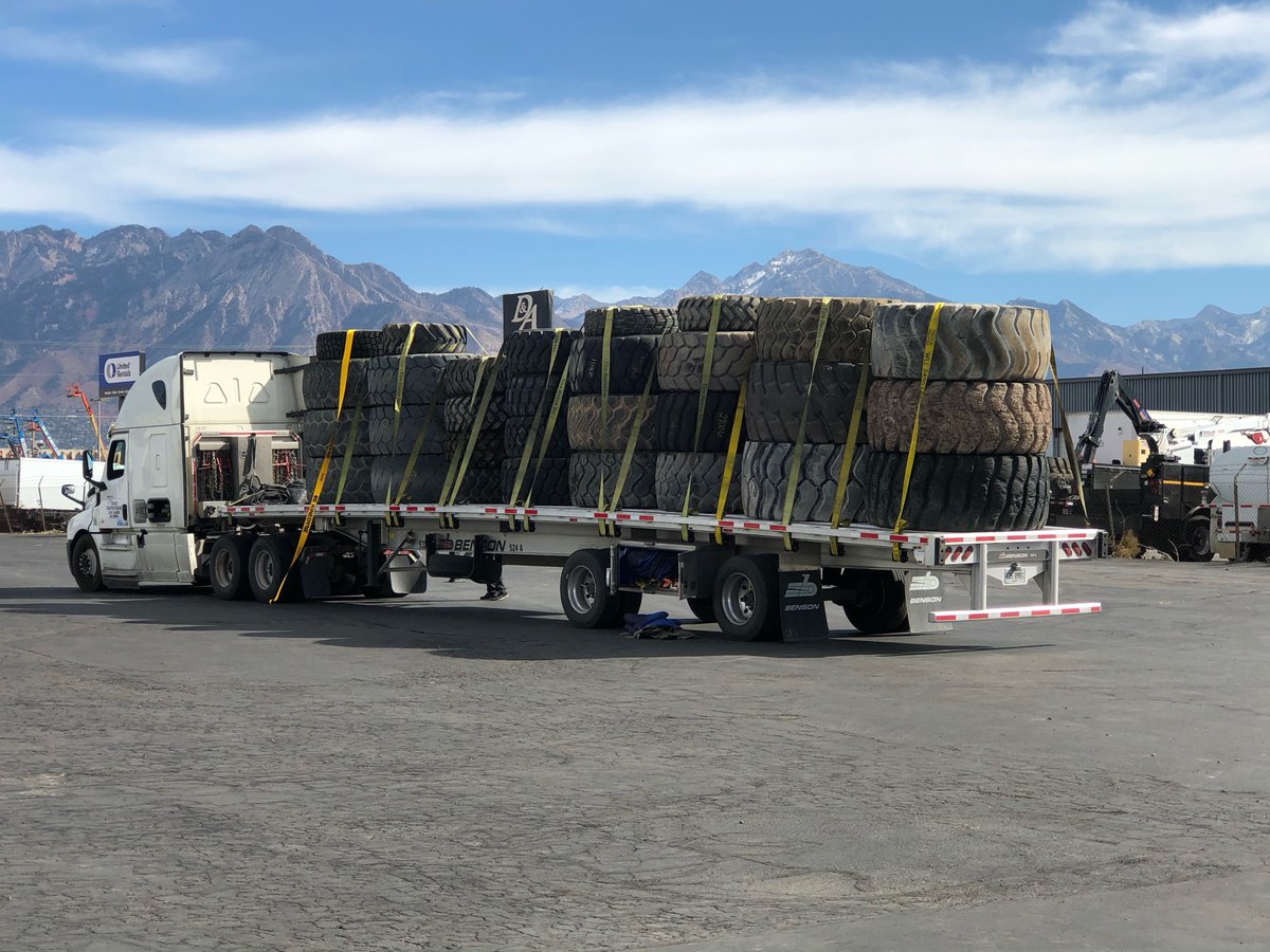 vastmi's tweet photo. Looking for a reliable freight broker?  Call Vast today 919-533-5500 to speak with an agent, we are licensed, bonded,  insured freight brokerage that can assist you with your next move.#logistics #brokerage #freight  #FTL #LTL #Oversized #Flatbed #RGN #DryVan #HotShot #Stepdeck https://t.co/EtEUpsWTU8