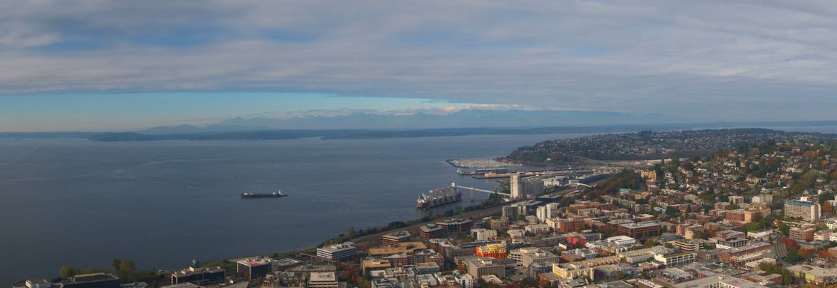 payscale's tweet image. Have you ever been to @Seattle &amp;amp; seen #SpaceNeedle? Witness the iconic landmark from the very top throughout the day at #Compference20, check out a birds-eye view of Seattle in real time, at anytime, thanks to the @space_needle web cam. No travel necessary!