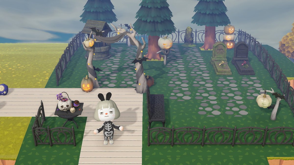 robynpearadise's tweet photo. Happy Halloween! #spookycrossing #ACNHCustom #ACNHHalloween #AnimalCrossing #ACNH #NintendoSwitch https://t.co/9dCL1sPKnU