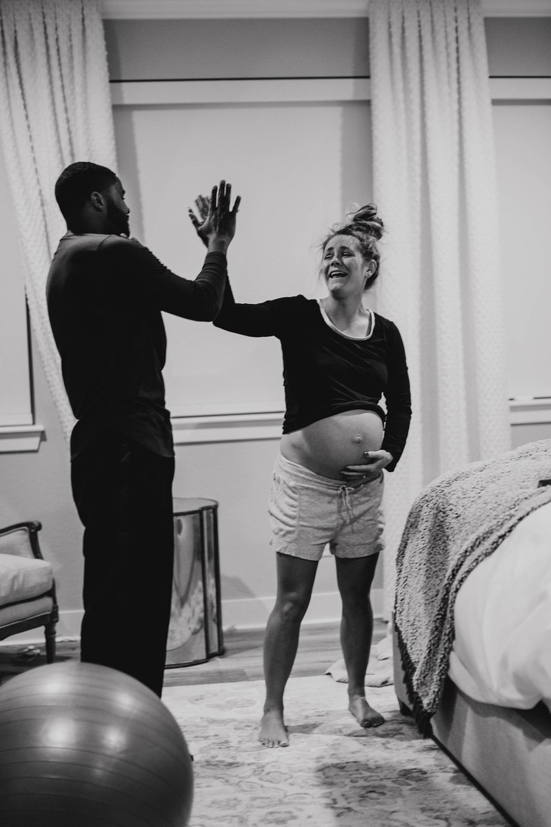 hanzbananzz's tweet photo. Thankful for this man. No way would I have been able to birth my son without him 🖤 https://t.co/p5wUkmJ9rI