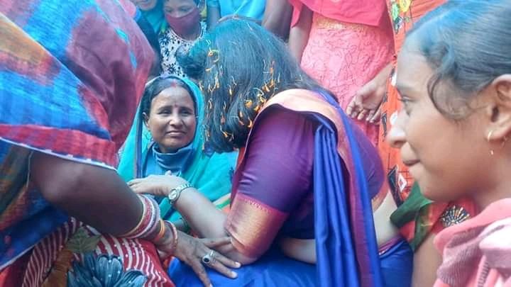 BBDashBanpur's tweet image. ବାଲେଶ୍ବର ସଦର ଉପନିର୍ବାଚ଼ନ ରେ ଭୂବନେଶ୍ବର ର ସାଂସଦ ତଥା ବିଜେପି ରାଷ୍ଟ୍ରୀୟ ବିଜେପି ପ୍ରବକ୍ତା ଶ୍ରୀମତୀ @AprajitaSarangi Madam ମହୋଦୟା ଆଜି ବିଜେପି ବିଧାୟକ ପ୍ରାର୍ଥୀ ମାନସ କୁମାର ଦତ୍ତ ଭାଇ ଙ୍କ ପାଇଁ ପ୍ରଚ଼ାର କରିଛନ୍ତି।
#VoteForBJP 
#VoteForManasKumarDutta Bhai