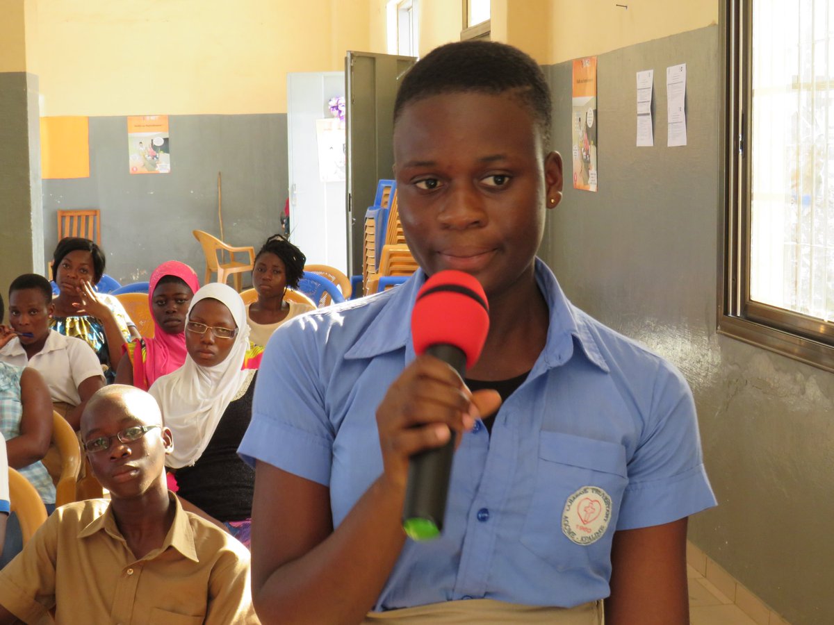 #JIF2020 Les filles veulent rester à l'école. Elles ont droit à une éducation de qualité à tous les niveaux. @UNFPAGHANA @unfpa_benin @UNFPABF @unfpa_guinee @UNFPALiberia #AfricaGenEquality
#beijing25 https://t.co/cC2JZX2BkG