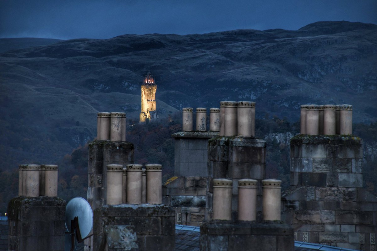 Old and new. Wallace Monument over the rooftops from the Castle. @TheWallaceMon @stirlingcastle @VisitScotland #stirlingcastle #wallacemonument #stirling #history #architecture #outlander #scotland