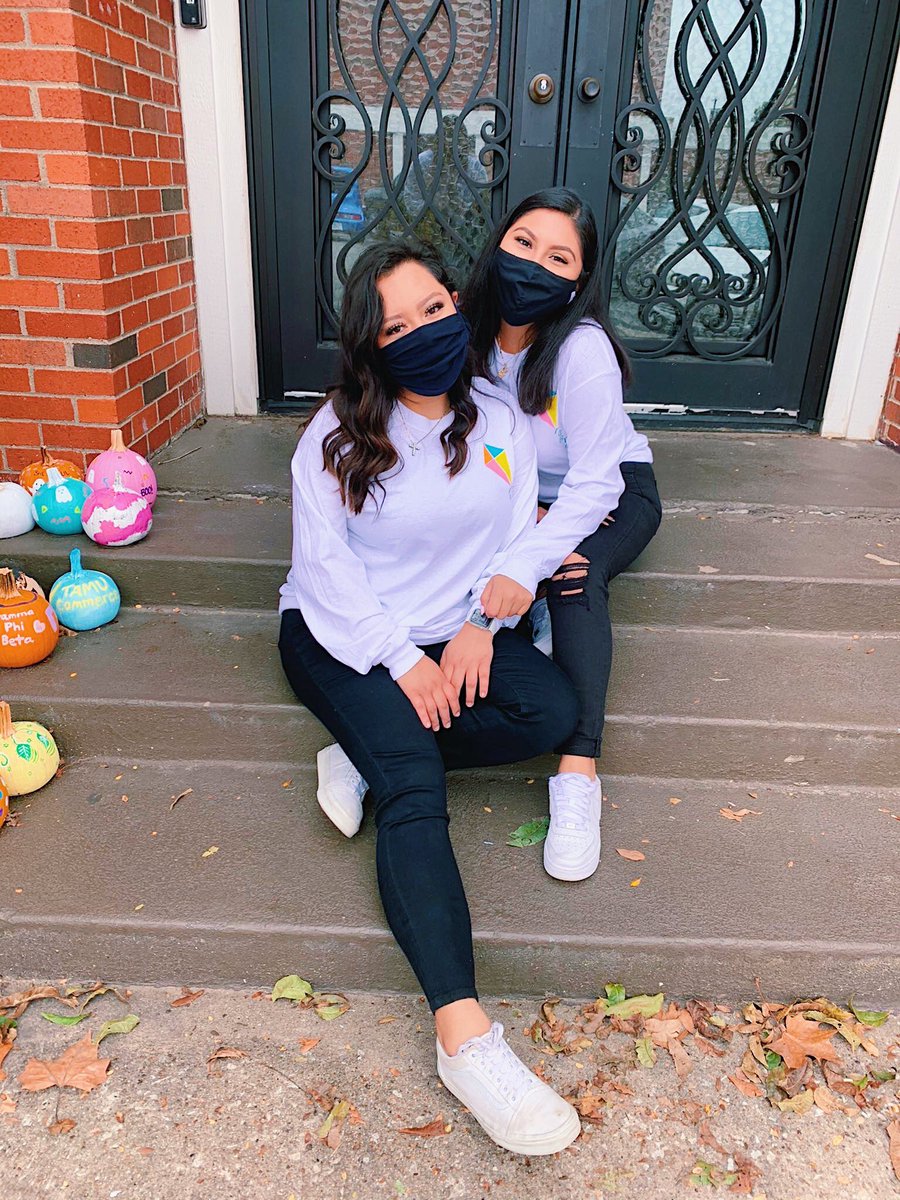 BIG things happened this weekend 🤩 Congrats to PC ’20 for finding their P E R F E C T bigs ✨