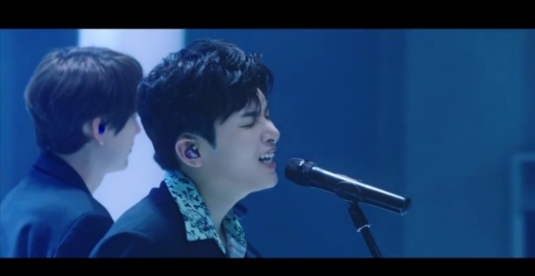 ELFMexLatam's tweet photo. Las reproducciones van lentas... El talento de #SuperJuniorKRY es inigualable.

Cada una de sus canciones siempre es perfecta, emotiva y tocan lo más profundo de las almas Elf💙

Link👇
💙 https://t.co/EmPyVb739T

@SJofficial #Traveler #WhenWeWereUs #15thAnniv_WalkTogether https://t.co/wkUN9wz2ZM