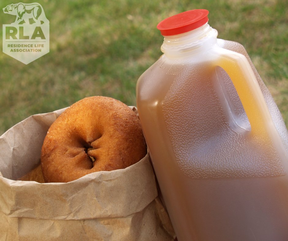 ouhousing's tweet photo. Join RLA on the Oak View Lawn today at 5 p.m. to enjoy some fall-favorite snacks! 

This is an excellent opportunity to share with us what you love most about fall at OU. Post your photo to Instagram with the hashtag #OUisHome! You could win some cool Oakland swag! https://t.co/IZ8QU3J827
