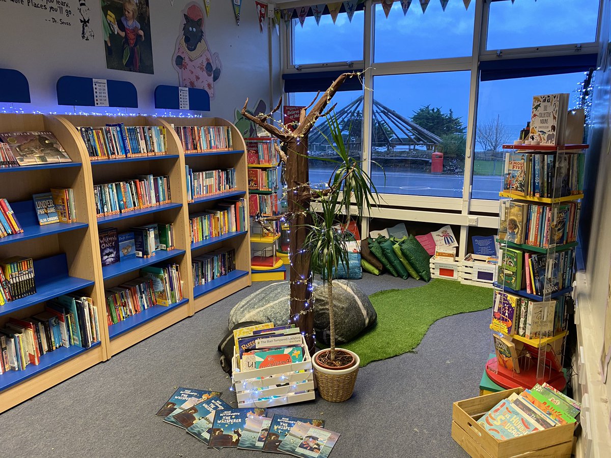 stnicsadventure's tweet image. Our sea view library (I like saying that!) has had a jazz up and has lots of new books and magazines, full of magical stories, ready to be discovered next week. Enjoy the rest of half term- read lots of books! 📚 📖 ✨ #librarywithaview #BringReading!
