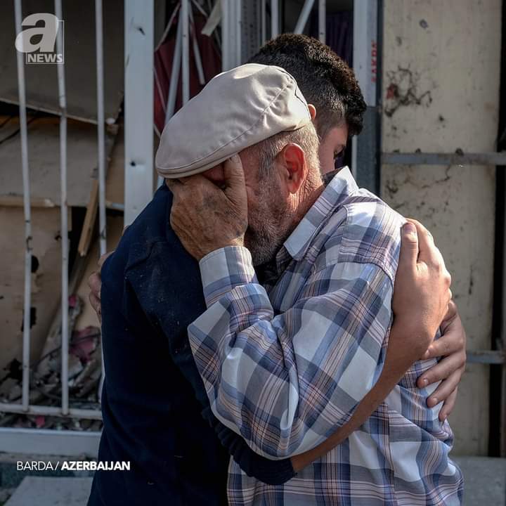 bahtsizdodo's tweet photo. Armenian forces on Wednesday hit the city center of Azerbaijan's Barda with missiles,setting multiple shops and vehicles on fire. At least 21 civilians were killed and more than 60 injured in the attack.
#Barda
#Bardacity 
#StopArmenianAggression 
#StopArmenianTerrorism https://t.co/gVdvbfCc7R