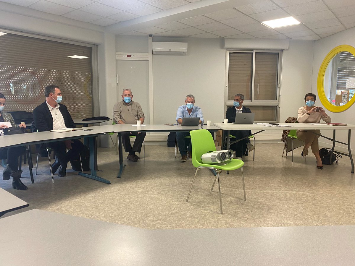 cndaps's tweet photo. Séminaire ICAPS en collaboration avec l’association ASSER 84, en présence des représentants de la commune de Sorgues, de la DDCS, de madame la déléguée du préfet et d’autres partenaires sport santé.    #sante #icaps #cndaps #activitephysique #santepublique #asser84 https://t.co/A5aXLxMHNf