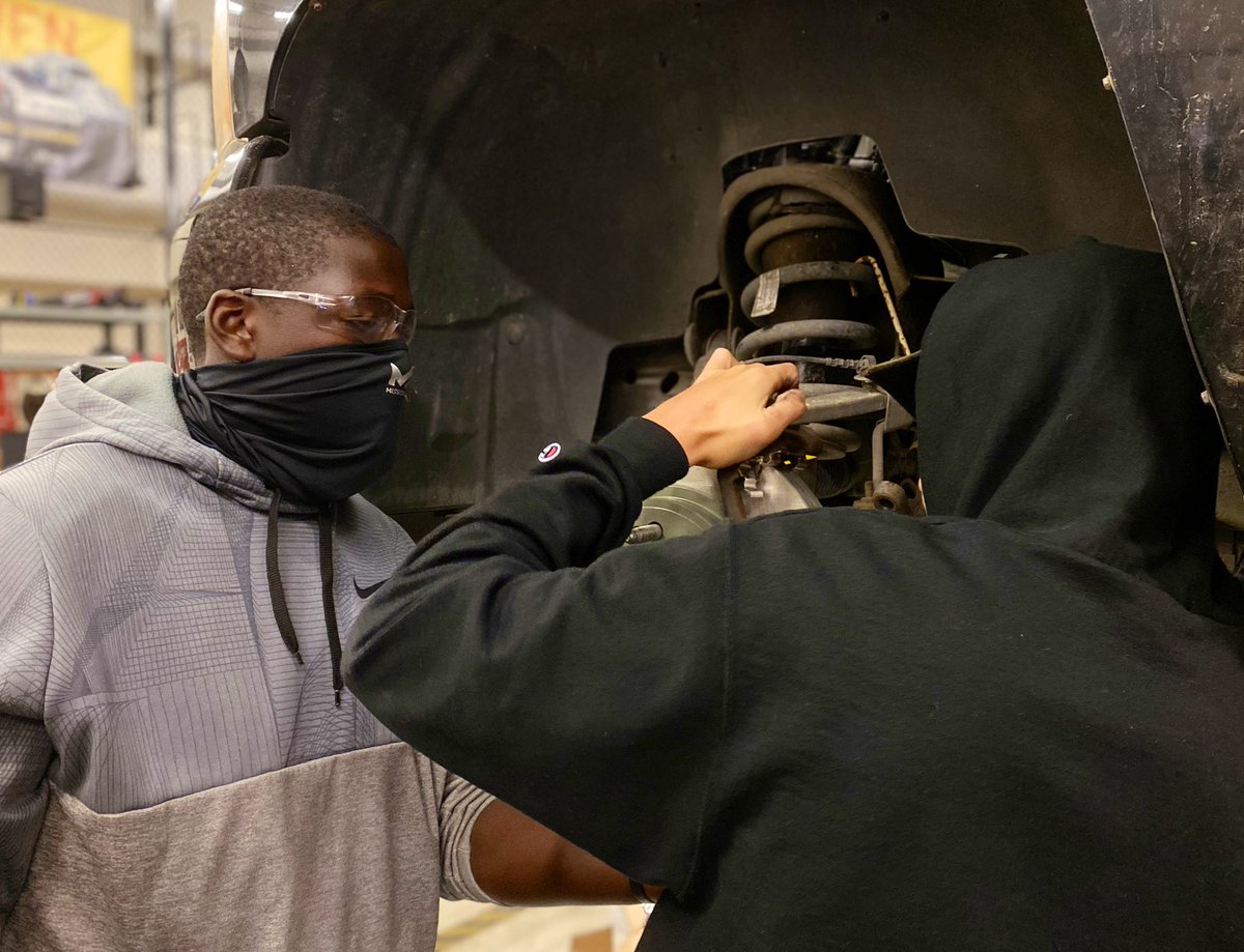 2nd Year #AutoTech Students and <a href="/SC_BulldogFB/">Summer Creek Football</a> OL player performing a front brake job on a <a href="/chevrolet/">Chevrolet</a> Silverado <a href="/HumbleISD_SCHS/">Summer Creek High</a>. How bout that OL <a href="/coachjohnarnett/">John Arnett</a> &amp; <a href="/DonaldRandle6/">Coach Donald Randle</a> <a href="/HumbleISD_CTE/">Humble ISD CTE</a> #HumbleCTE <a href="/HumbleISD/">Humble ISD</a> #AutoTechLife #CareerTechnology #dirtyjobs