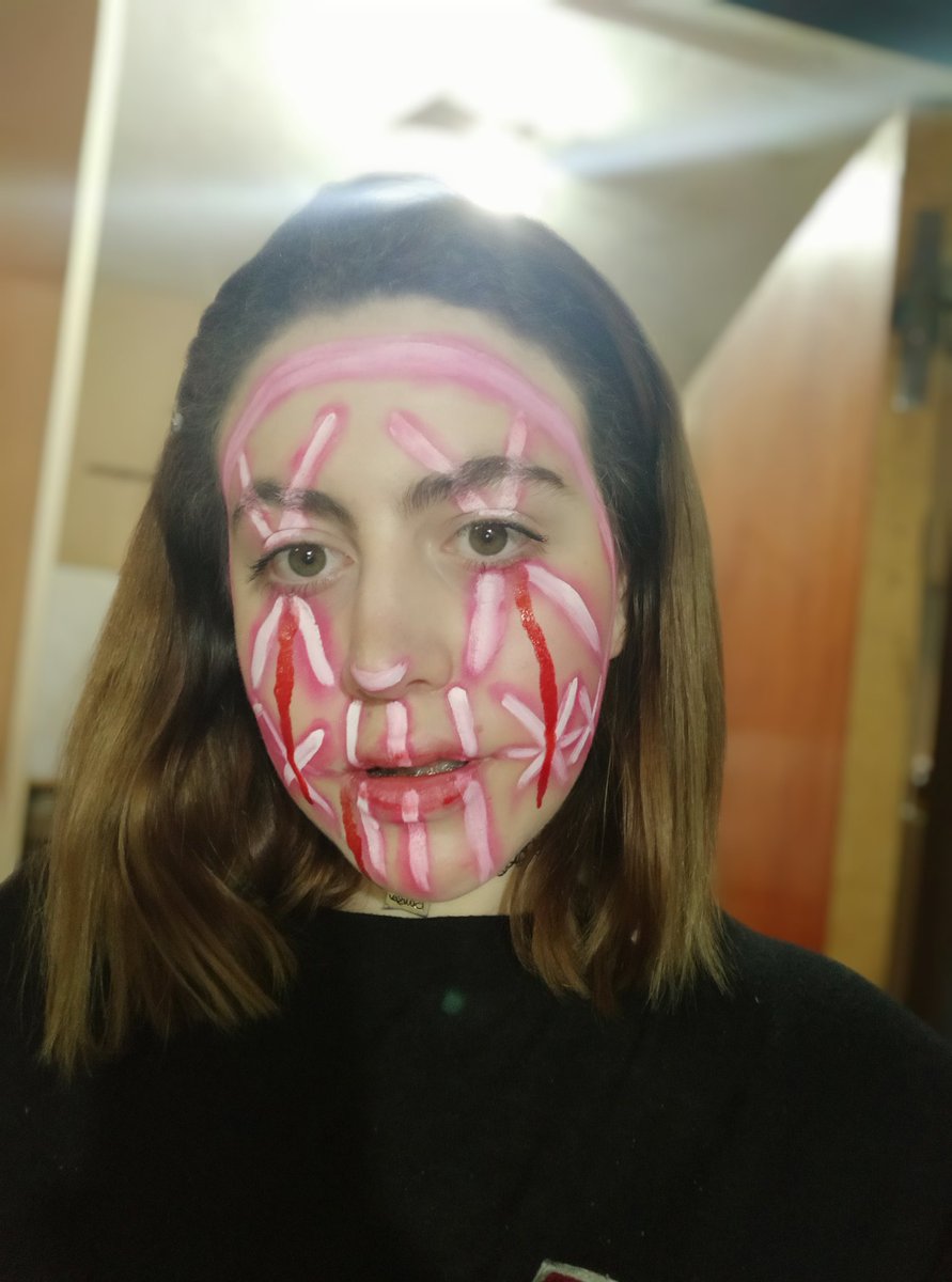 Mila_APTHSUT's tweet image. hey Liam! I would love to win the contest .. I hope this makeup is cute🥺
@LiamPayne 
 #LPCostumeComp 
#LPMakeUpComp 
Por favor denle me gusta así llega a Liam  se los agradecería muchísimo🥺