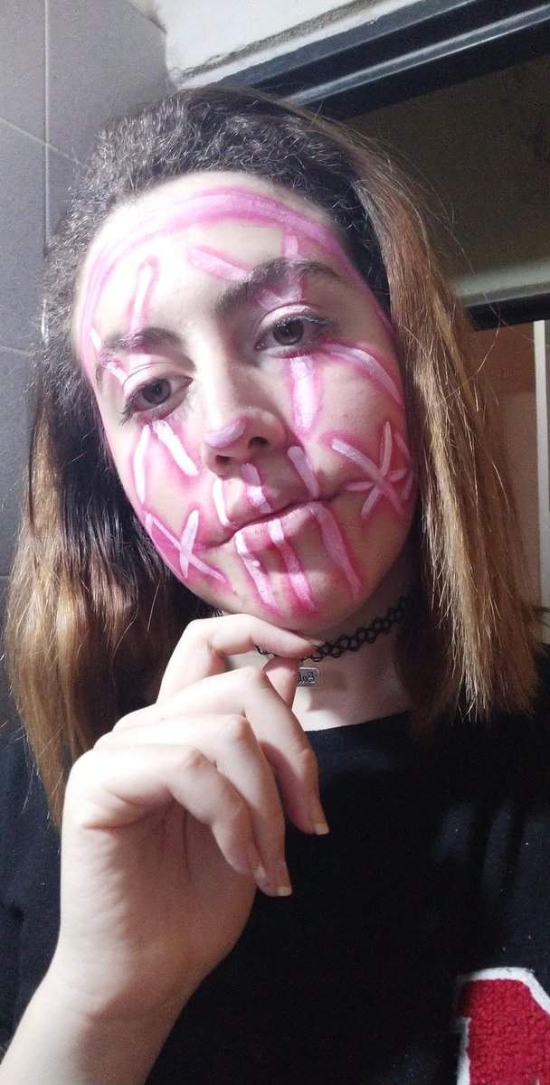 Mila_APTHSUT's tweet image. hey Liam! I would love to win the contest .. I hope this makeup is cute🥺
@LiamPayne 
 #LPCostumeComp 
#LPMakeUpComp 
Por favor denle me gusta así llega a Liam  se los agradecería muchísimo🥺