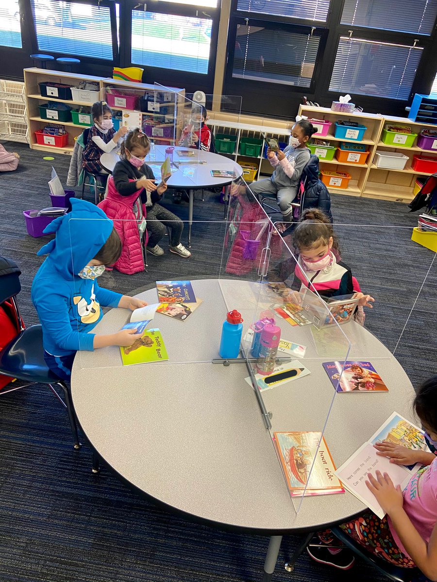 Ms_Charlesworth's tweet photo. Shhhh... readers hard at work! These kindergarten readers learned what private reading looks like and sounds like in reading workshop today! #CougarCountry #63success @sussman_howard @EllianEydis @EastMaine63 https://t.co/fEEYgVFJ53