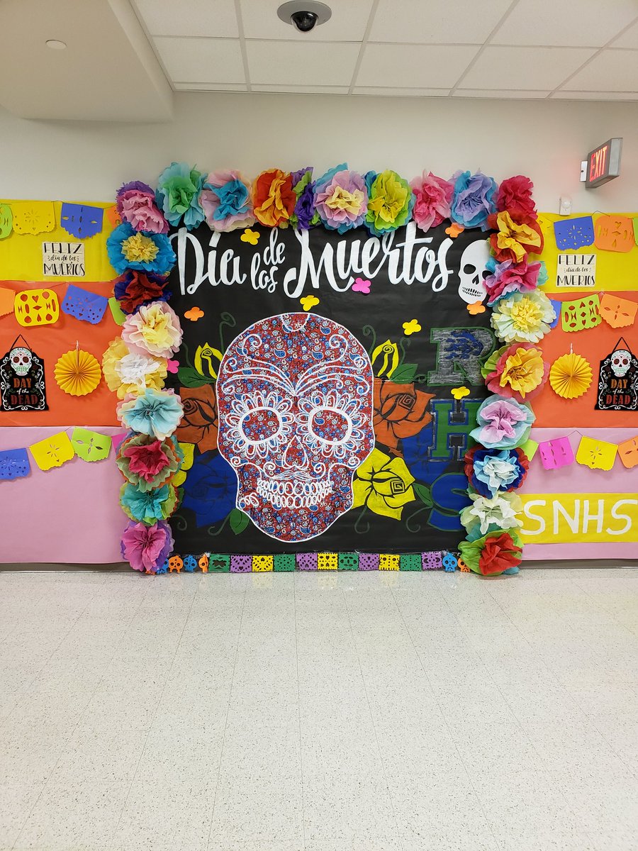 DanielVargasRHS's tweet photo. So proud of @reedy_snhs! We are ready for the Día de los muertos. #rhsroar @RHSFrisco https://t.co/m9CQ8eEBMj