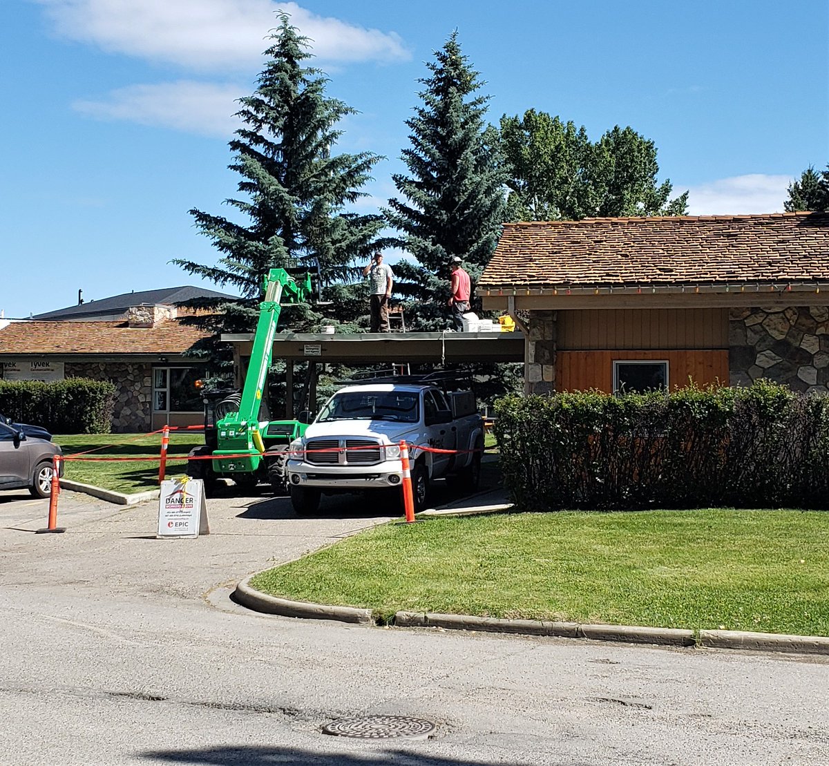 hullcalgary's tweet photo. Thanks to the Community Facility Enhancement Program (CFEP), we were able to undergo much needed building repairs and renovations this year to help keep our spaces safe and welcoming for the young people and families we support. #HullServices #CFEP https://t.co/bhuEZVe7OQ