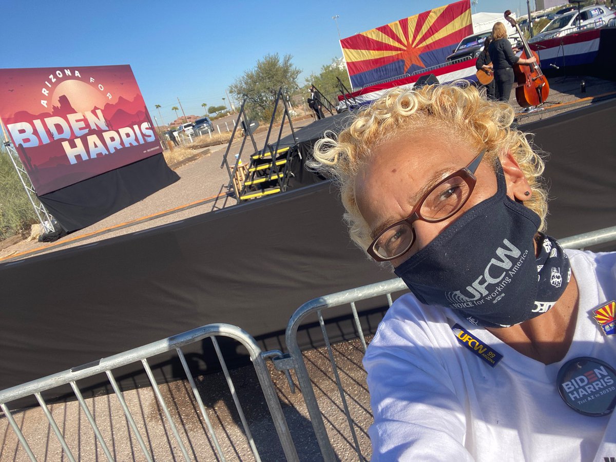 UFCW99's tweet photo. And Sandra is in Phoenix to see @KamalaHarris! #BidenHarris https://t.co/iqt3rVH2YW
