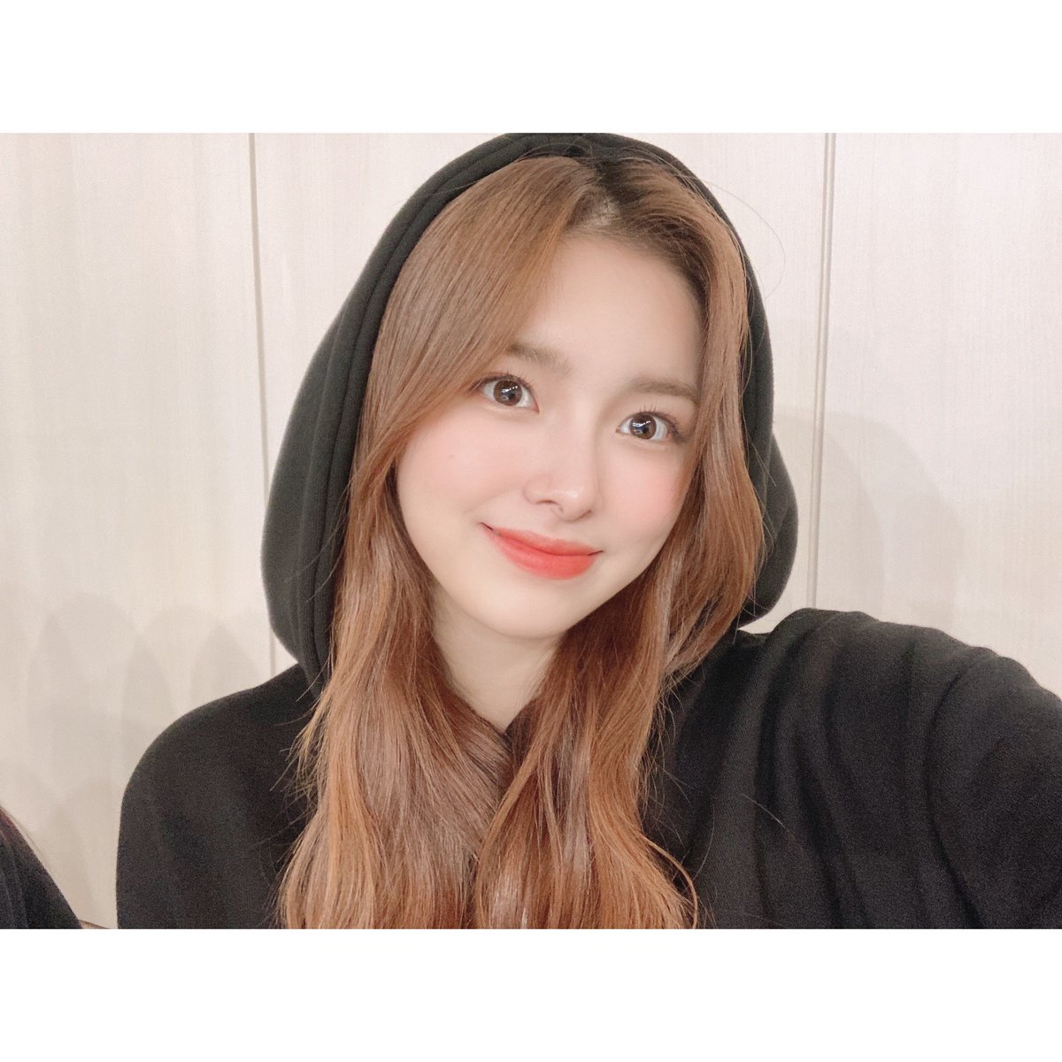 DreamNoteArg07's tweet photo. 28.10.20 •|TW/IG/FB|• Actualización de Dream Note��� @ime_dreamnote
[#EunJo]
 
Page, Cuidence del frio🌝💛

#ドリームノート #ウンジョ
#드림노트 #DreamNote #DreamNoteArg07 
Trad Esp: Dream Note 드림노트 - Argentina
~Ro🌹 https://t.co/5LHYqHXi5n