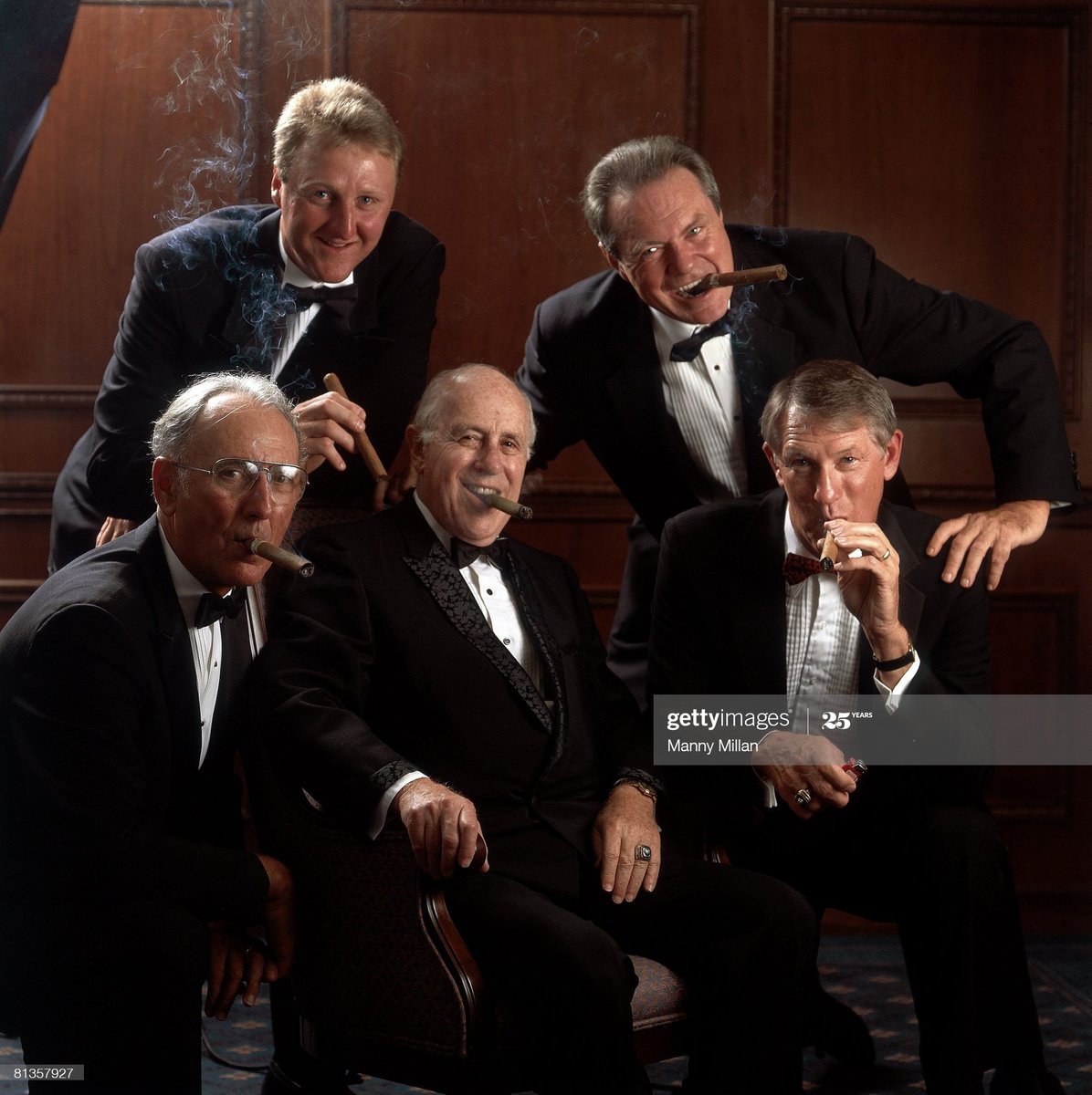 OldSchoolBoston's tweet image. Red with Tommy, Bird, Havlicek &amp;amp; Cousy on his 75th birthday, Boston, MA 10/3/1992.
 (Manny Millan/SI/Getty Images). @ChristianArcand