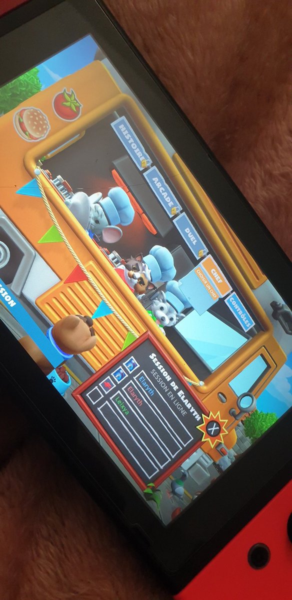 LilaKJS2's tweet photo. Petit test du online sur Overcooked 2 avec @Elhynia pour oublier un peu cette soirée merde...
Et bah samedi on va commencer le chômage en geekant ! 

Des jeux sympas à tester sur PC, Switch ? https://t.co/XuGZ9XZ7l5