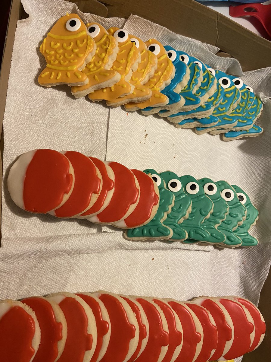 maddirae31's tweet photo. @KiwiAriel Hi I’m Maddi and I make custom sugar cookies 💕 https://t.co/HZPhqNETng