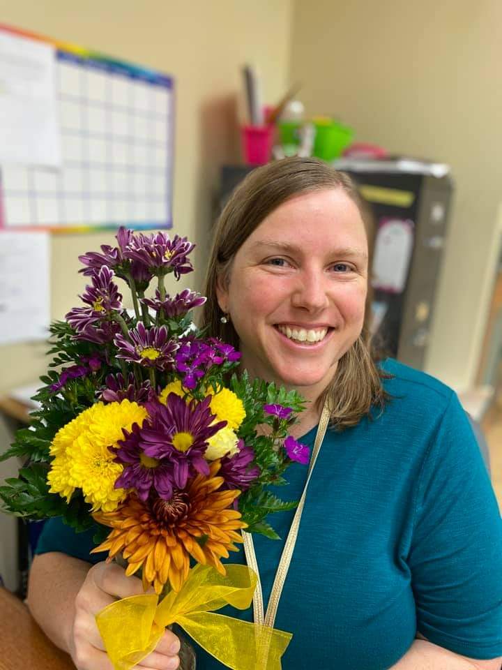 misti_thomason's tweet photo. Celebrating the Bronco Best. Our Teacher of the Year, Mrs. Jarman and our Staff Support Member of the Year, Mrs. Loretta. These 2 are pure heart and soul and give their all everyday! Congratulations! #livingstonmade  #broncobest #southforkelem #LPPS https://t.co/dEfSdYOh5u