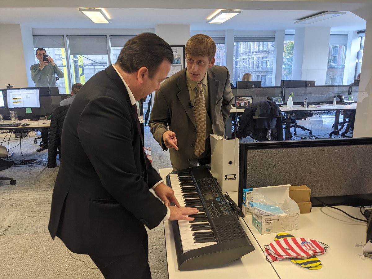 studio_obi's tweet photo. Just an examrple of the larfs we had today filming in #theoffice. Yea? So..... https://t.co/sleqaWK8lF