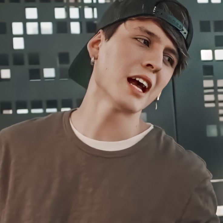 luckVelezx's tweet photo. 𝑰𝒎𝒂𝒈𝒊𝒏𝒂𝒕𝒆 𝒅𝒆𝒄𝒊𝒓 𝒒𝒖𝒆 𝑪𝒉𝒓𝒊𝒔𝒕𝒐𝒑𝒉𝒆𝒓 𝒆𝒔𝒕𝒂 𝒔𝒐𝒃𝒓𝒆𝒗𝒂𝒍𝒐𝒓𝒂𝒅𝒐 𝒆𝒏 𝑪𝑵𝑪𝑶 𝒄𝒖𝒂𝒏𝒅𝒐. https://t.co/qEUFk7RyAT