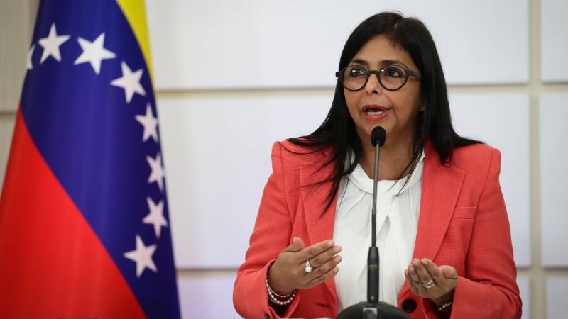 ConElMazoDando's tweet photo. Rodríguez: La seguridad social del país es un modelo de protección para el pueblo https://t.co/KeE4HqKjGE  #BrisaBolivarianaEnVictoria https://t.co/BGgMsbB2xD