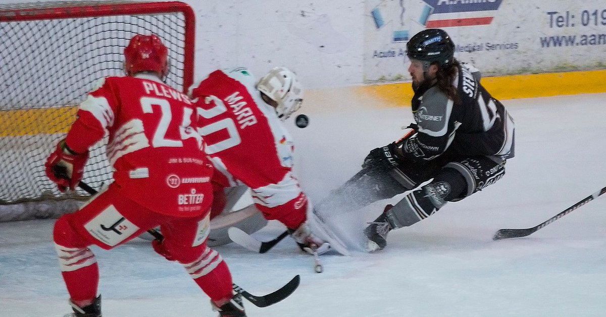 NIHL hockey is back with the Streaming Series!🏒 📺 

MKL⚡ , Sheffield 🐩 and Swindon🐈  will play a series of games which will be streamed home and away to gain essential info and you can watch online!

Full Story: bit.ly/3kyTX3B

Tickets here bit.ly/StreamSeriesTi…