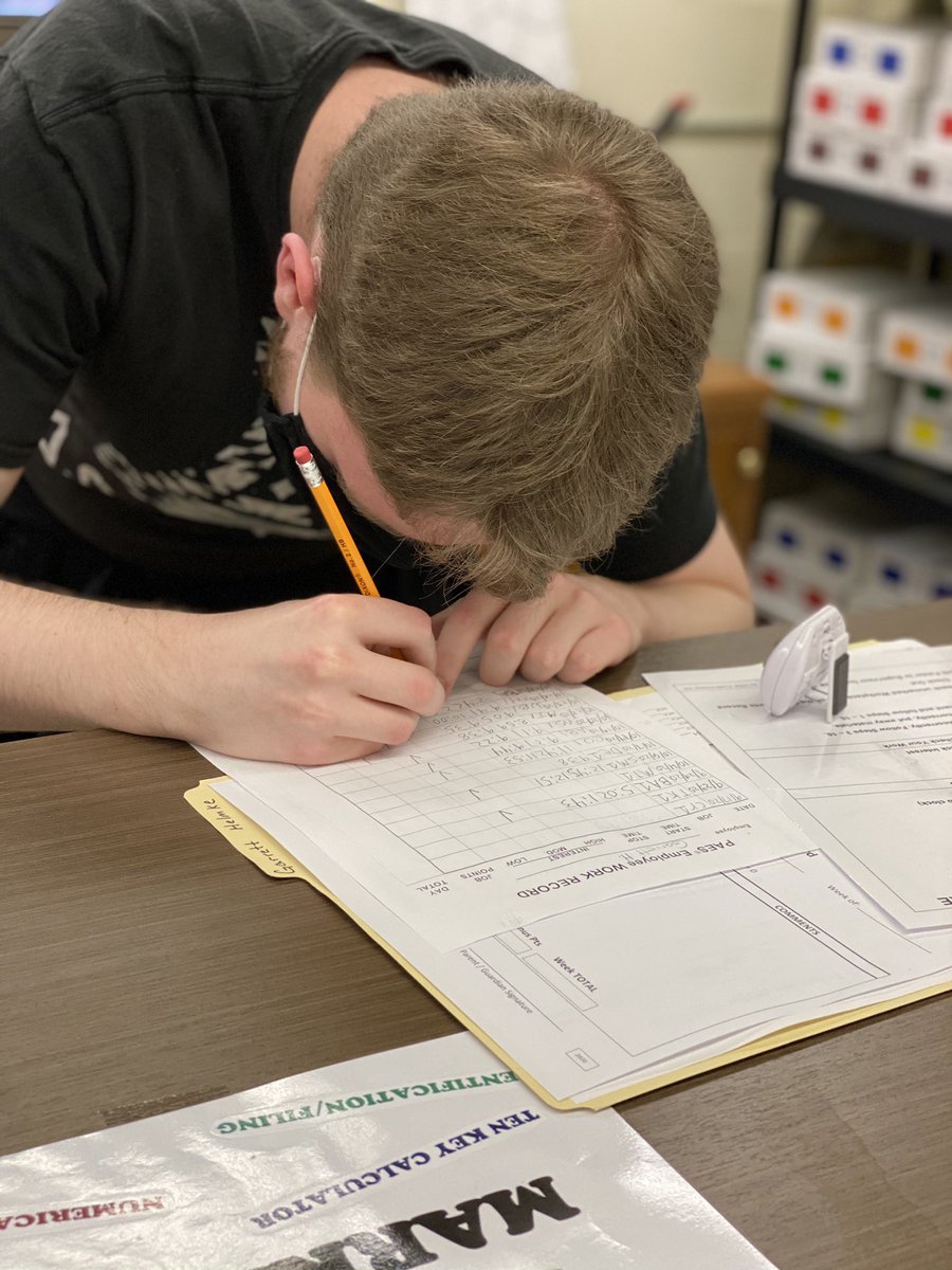 AbbateKristin's tweet photo. Students at @HPS_Eagles perfecting their vocational skills in the #paeslab #roadtoawesome @rebecca_bilski @MrsJ_Ferrara https://t.co/Wn56xIcyvR