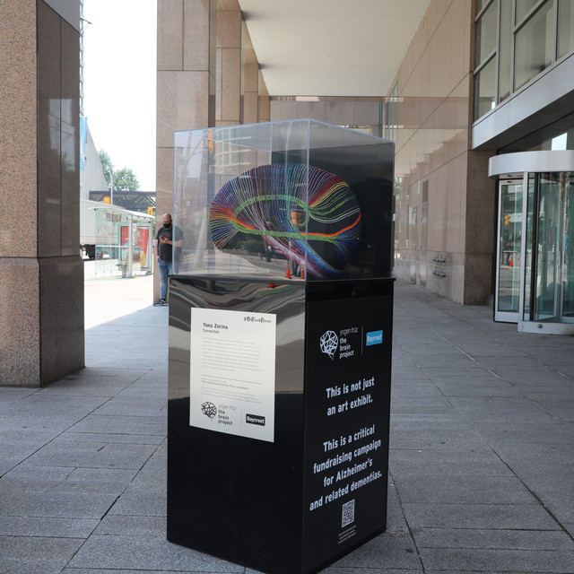 YZorina's tweet photo. Many of you know that this year I participated in #TheBrainProject. While my sculpture has already been purchased, there is still a People's Choice Award contest and I am currently in 4th place! Check out the website and #PleaseVote for me!
Thank you!
https://t.co/Cn8r1QkAEu https://t.co/bCbH3qSIvy