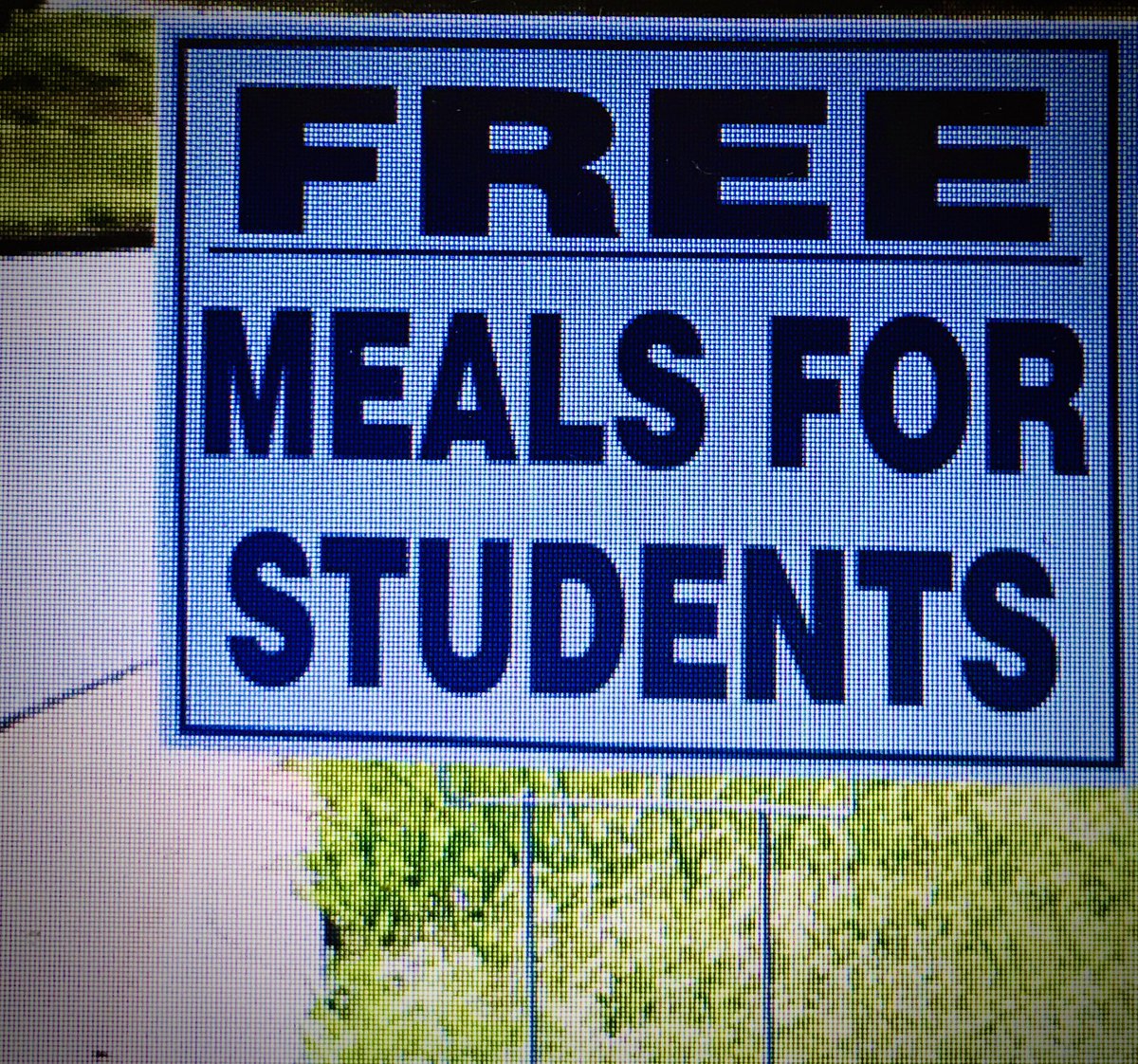 Saucon Valley SD is proud to offer free breakfast and lunch meals to all students 18 years and younger. Please support our dept by enjoying a breakfast or lunch meal.Visit the Food Service webpage for additional information. #SauconProud🍎