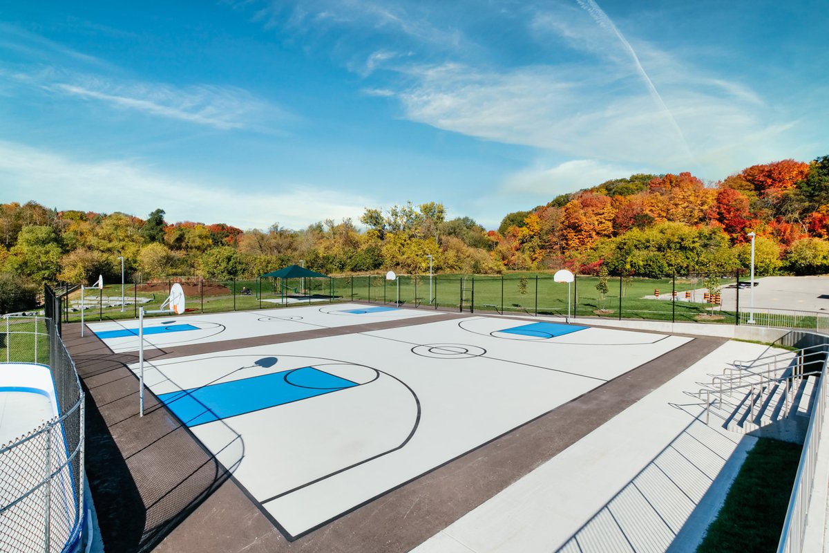 Studiotla's tweet photo. Active uses at the Sherman Campus provides users of all ages invaluable spaces for active recreational play for all seasons! Including a splash pad and pool, children’s playgrounds, sports fields, sports courts, and the ever-important hockey rink!
.
#studiotla #shermancampus https://t.co/QCR9RVftv5