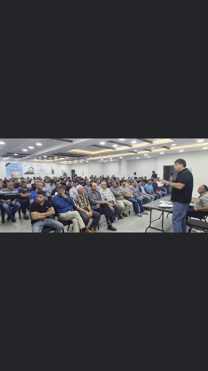 DrMohammadRbee's tweet photo. اجتمع مخيم الامعري قبل أيام ليُحرم الاعتقال السياسي و وقع المجتمعون وثيقة شرف لتعزيز السلم الاهلي ولنبذ كافة مظاهر الفوضى ، فكانت النتيجة مداهمة المخيم بكل الأجهزة الأمنية ليس لتعزيز الاتفاق ولكن لإرهاب المخيم و اعتقال أبنائه .
#الحرية_لمخيم_الامعري
#مخيم_الاحرار https://t.co/Zd4PJJf9be