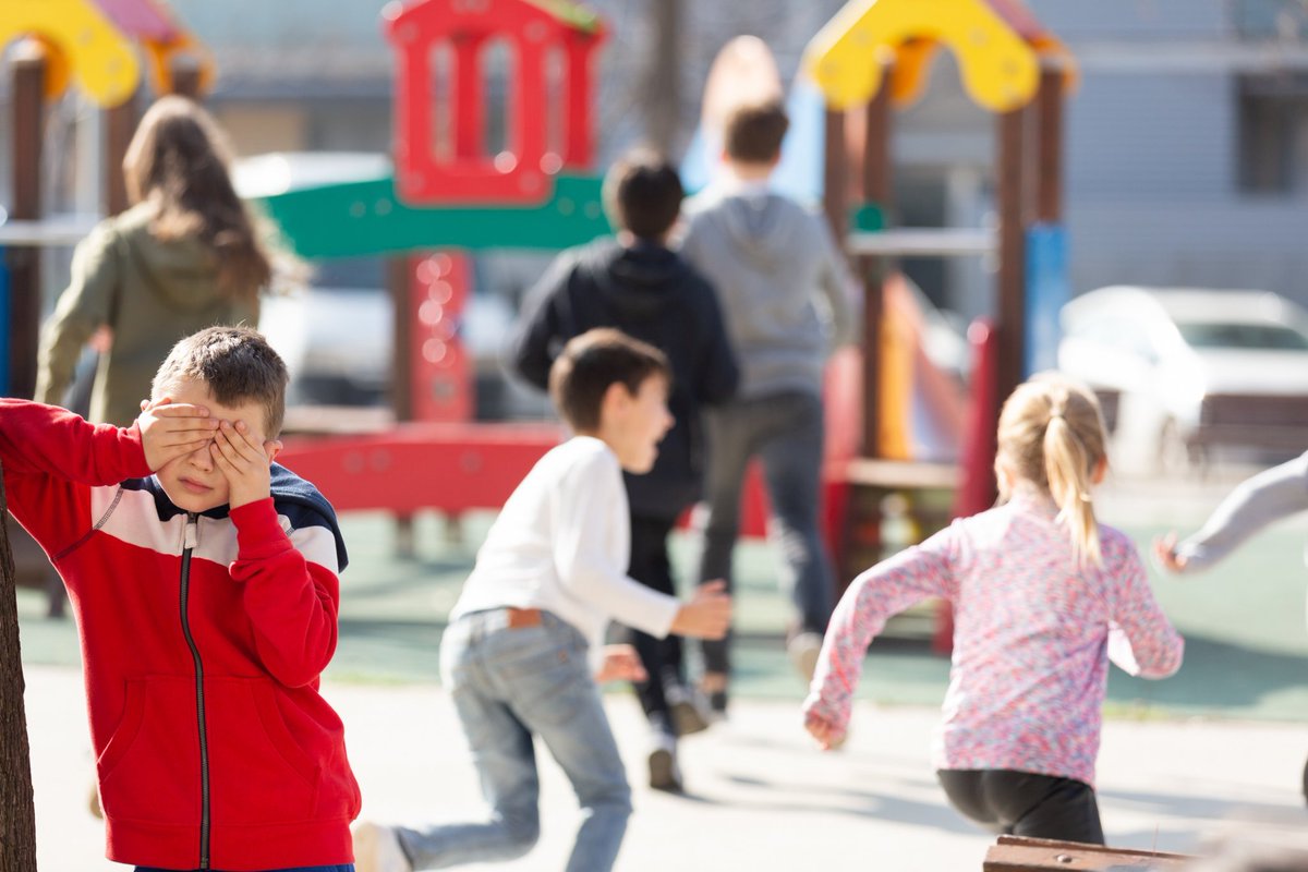 SportEdmonton's tweet photo. 3 #outdoor PE games to play during the #pandemic @activeforlife
Here are three favourite tried-and-tested spins on the classic game of #HideAndSeek, tailored for pandemic times.
https://t.co/EvGkLPkQCB
#LiveActiveYEG #outdoorplay #ActiveforLife #GetActiveGetOutside https://t.co/60DHPagsh8