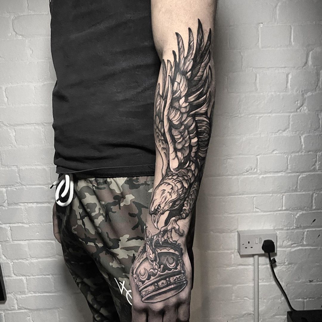 Tattoo uploaded by Jesse Britten Tattoo  Hercules tattoo on a wellsunned  arm statue romangodstattoo  Tattoodo