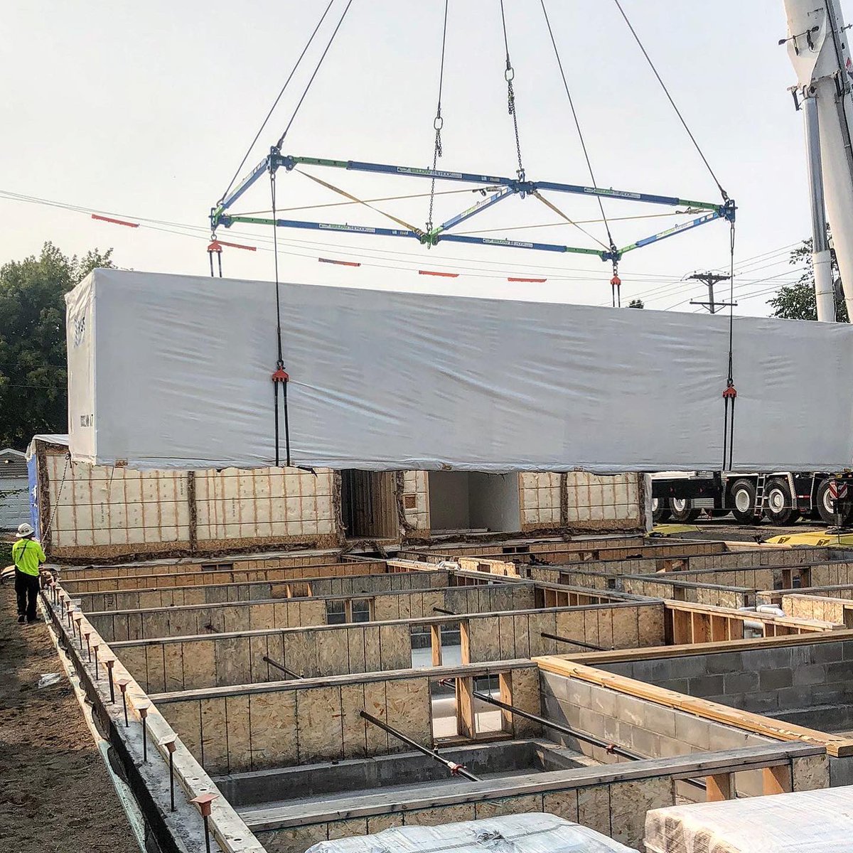 luxconst's tweet image. Crazy innovation over at Rise Modular!