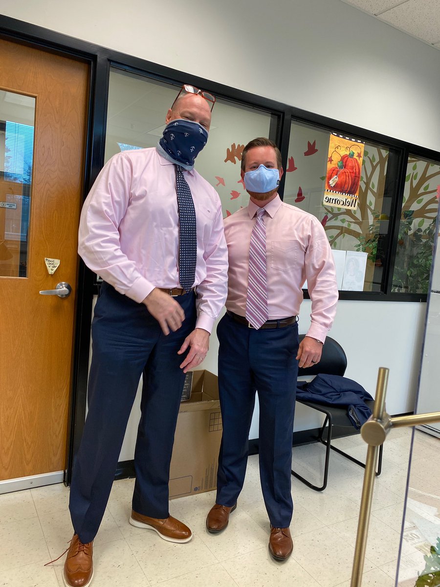 JoshuaJWeaver's tweet photo. Dr. Smith and I sporting our pink in support of Breast Cancer Awareness and Red Ribbon Week @GCASDK12! #GCASDproud #GCASDstrong https://t.co/4tRGe8h6QV