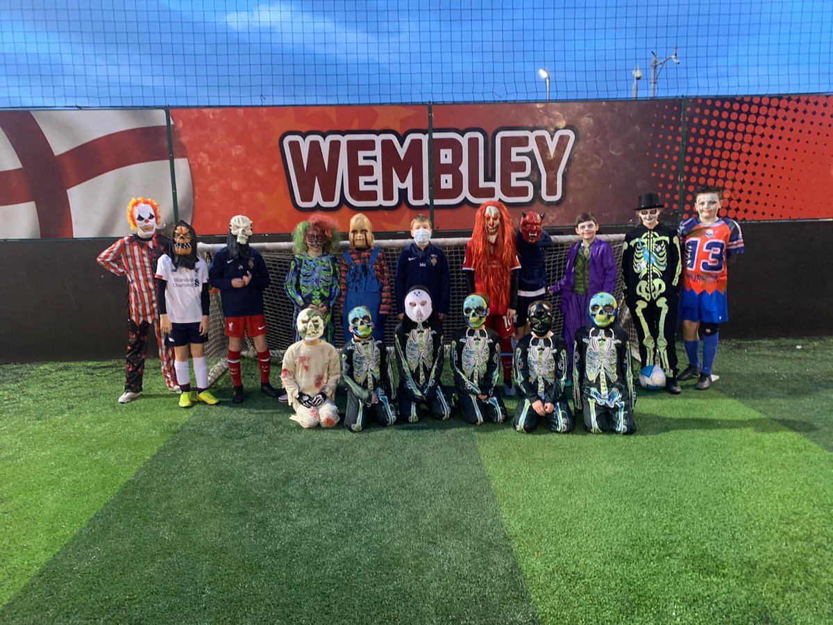 stinchbomb's tweet photo. Good night training tonight with my u11s.
Can't believe how much effort they all went too.
Pleasant surprise
#NWLLFAMILY #MAKINGMEMORIES
#NWLL
#SCARYTEAM https://t.co/5FMYLX1oGj