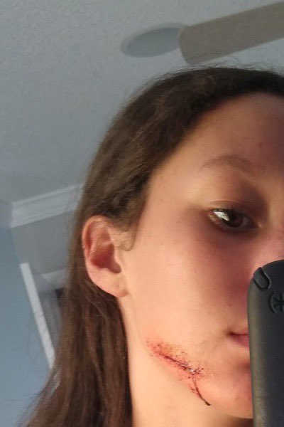 glenntheatre's tweet photo. Special Effects Make-up Alert: Honors theatre is getting ready for Halloween (and prepping  for our horror movie) by learning SFX make-up.... no one was harmed in the making of these pictures! #bobcatarts https://t.co/y3RImZpGPW
