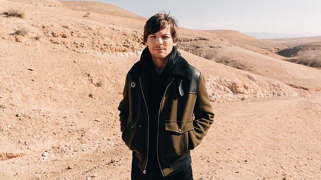 porqueestt1d's tweet photo. "STREAM WALLS"

Porque es tremendo álbum y sus canciones son una más linda que la otra y merece todo el reconocimiento https://t.co/XuSFhKIR9Y